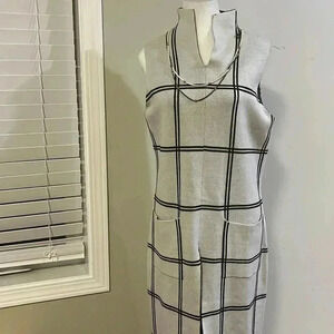 [L]Tahari Long Tunic  Sweater with front Slit